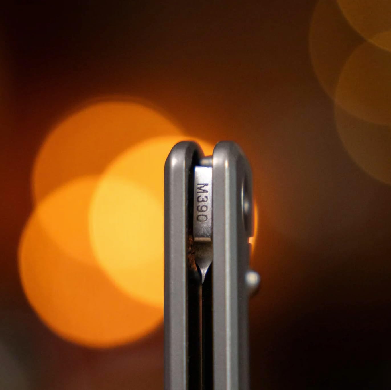 BIG IDEA DESIGN The Overlook Titanium Pocket Knife