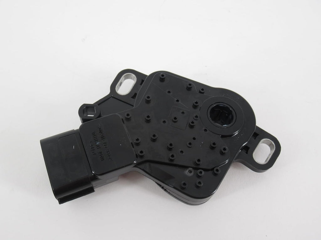 Nissan 31918-3VX0C Black Panel Mount 1-Way Toggle Switch, Push Button Actuator, Normally Open Contact, Screw Terminals, Manual Operation