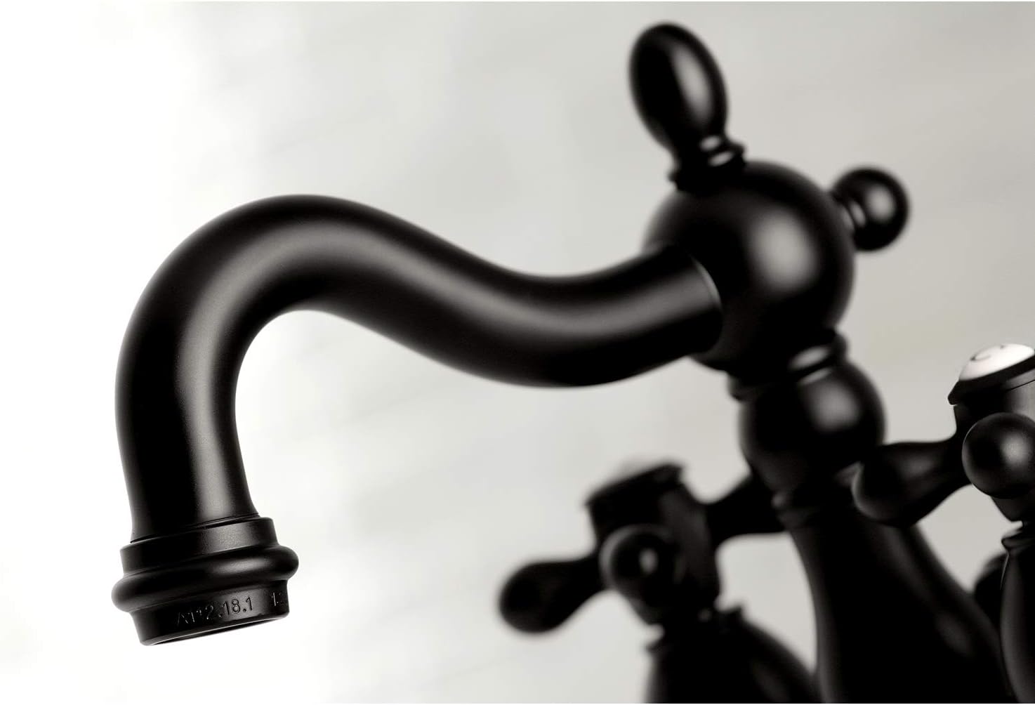 Kingston Brass KB1600AX Heritage 4 in. Centerset Bathroom Faucet, Matte Black