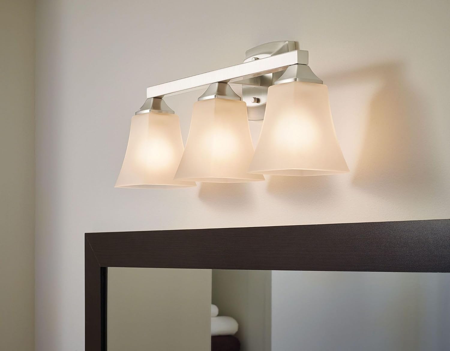 Moen Voss Oil-Rubbed Bronze 3-Light Dual-Mount Bath Bathroom Vanity Fixture with Frosted Glass, YB5163ORB