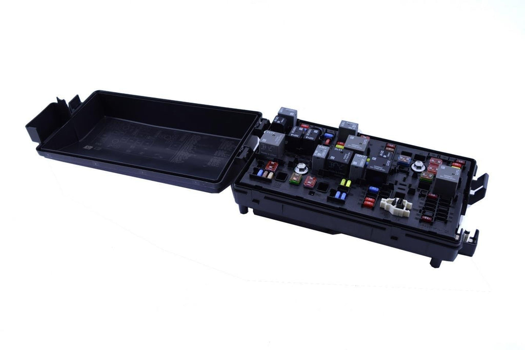 General Motors Terminal Block, AC Screw Terminal, Black, 12V DC, Panel Mount, Polypropylene/Polybutylene Terephthalate, 22760635