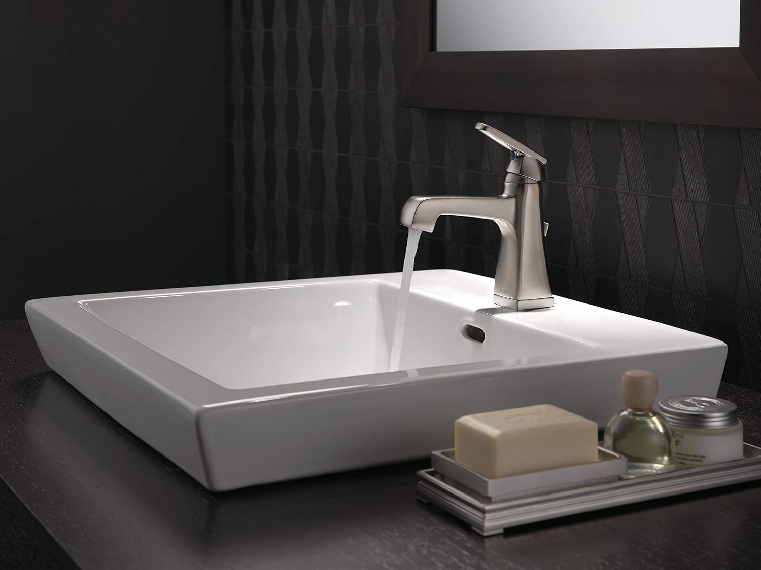 Delta Faucet Ashlyn Single Hole Bathroom Faucet Brushed Nickel, Single Handle Bathroom Faucet, Diamond Seal Technology, Metal Drain Assembly, Stainless 564-SSMPU-DST
