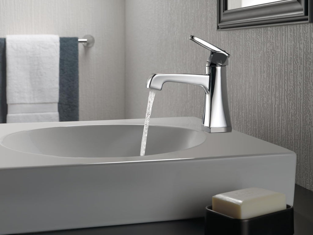 Delta Faucet Ashlyn Single Hole Bathroom Faucet, Single Handle Bathroom Faucet Chrome, Bathroom Sink Faucet, Diamond Seal Technology, Drain Assembly, Chrome 564-MPU-DST