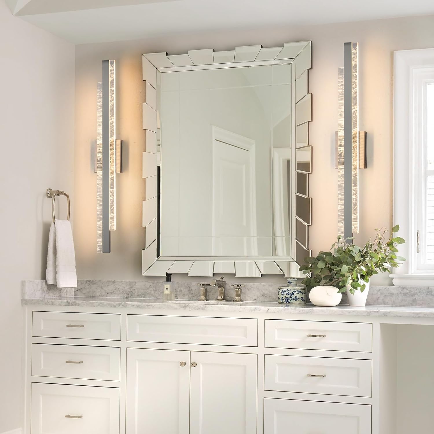 Modern Bathroom Vanity Light: Brushed Nickel 32 inch 28W Dimmable LED Bath Bar Light Fixtures Over Mirror - Wall Sconce Picture Lights for Powder Room Bedroom 3000k