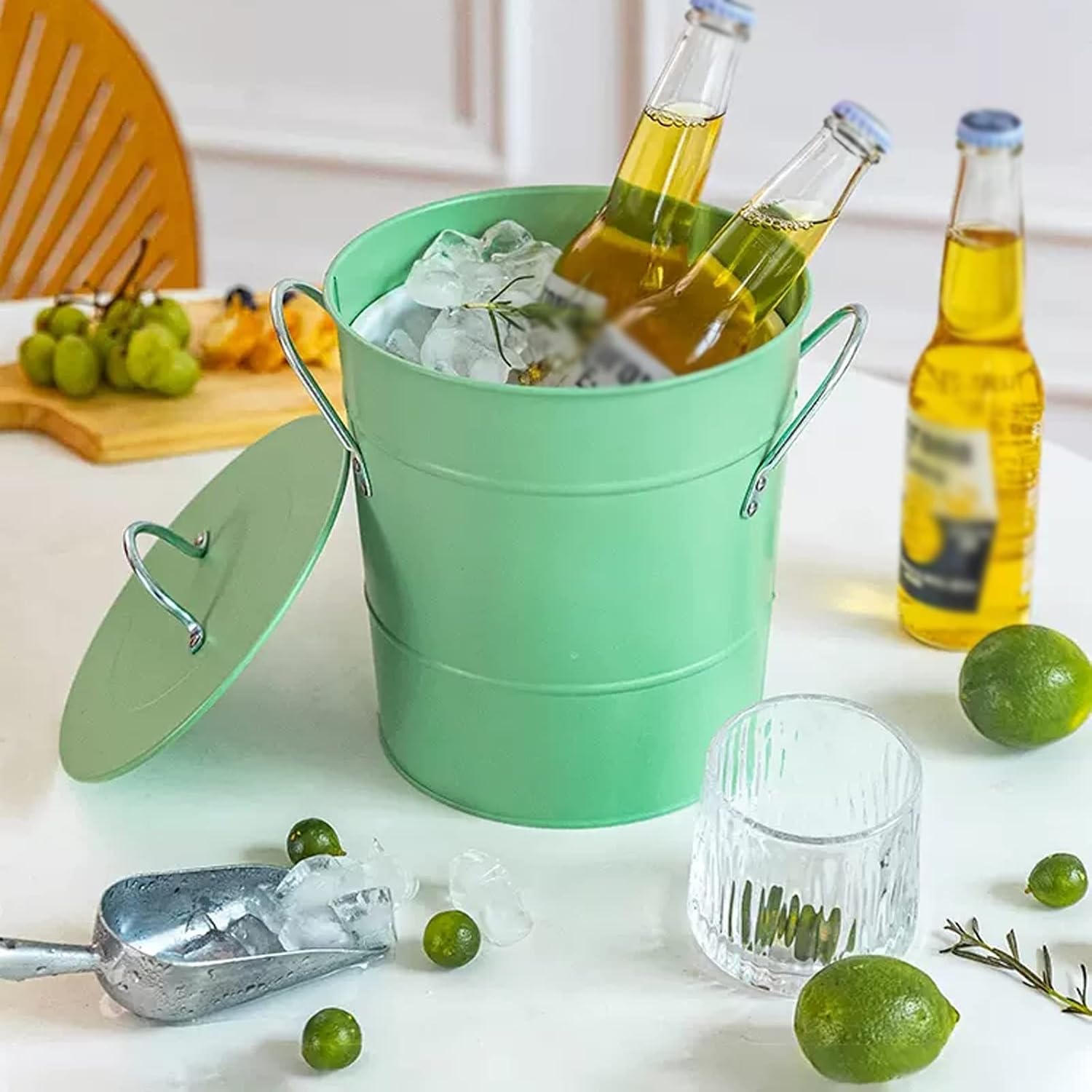 Ice Container 3.5 Liter Double Wall Ice Bucket Insulated Ice Buckets with Lid and Scoop Thickened Metal Ice Buckets, Party Beverage Tub for Home Kitchen Parties Cocktail Bar Wine Beer Champagne Bucke
