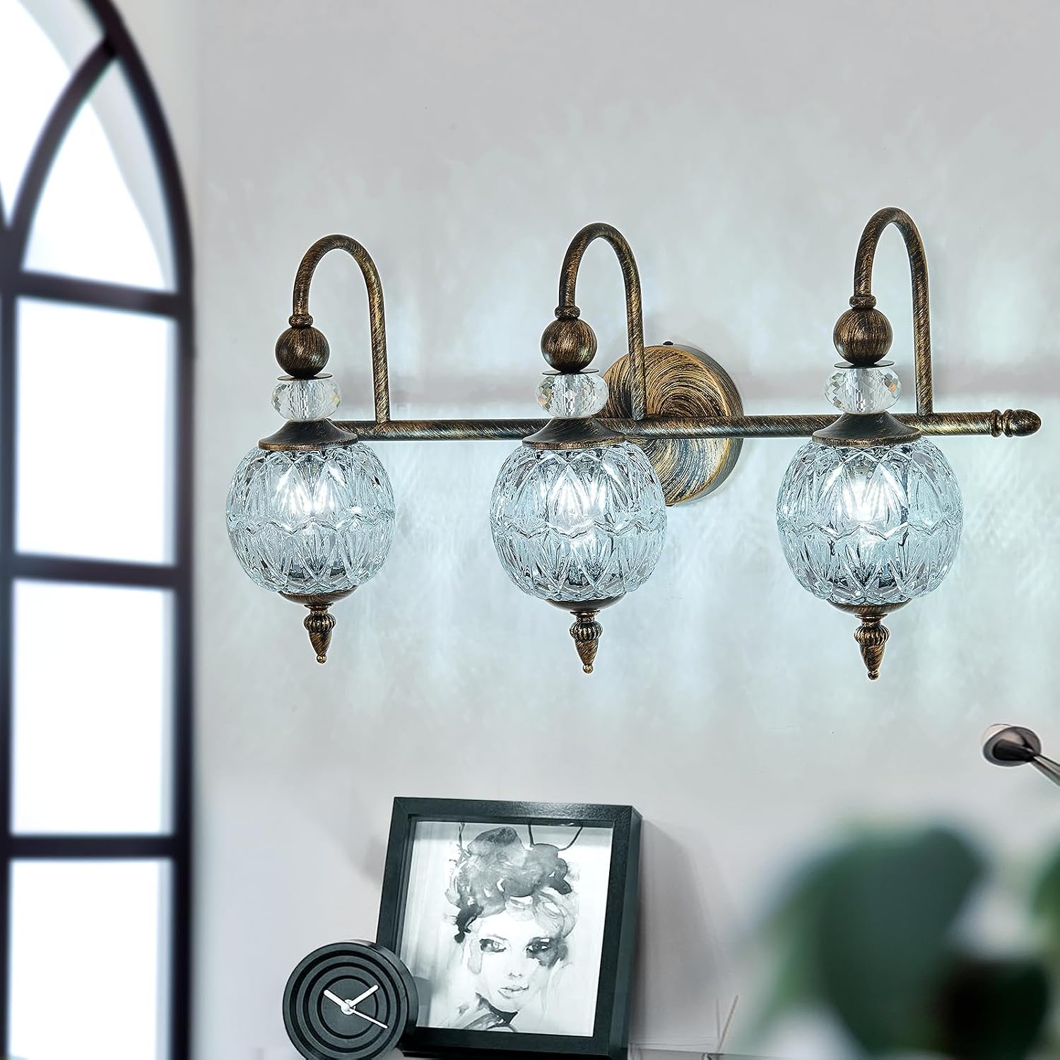 Piepooye Vintage Bathroom Light Fixtures Bronze Vanity Light with Glass Globe LampShade 3 Lights Mid Century G9 Bulb Wall Sconce Indoor Vanity Light Over Mirror for Bedroom Farmhouse Hallway