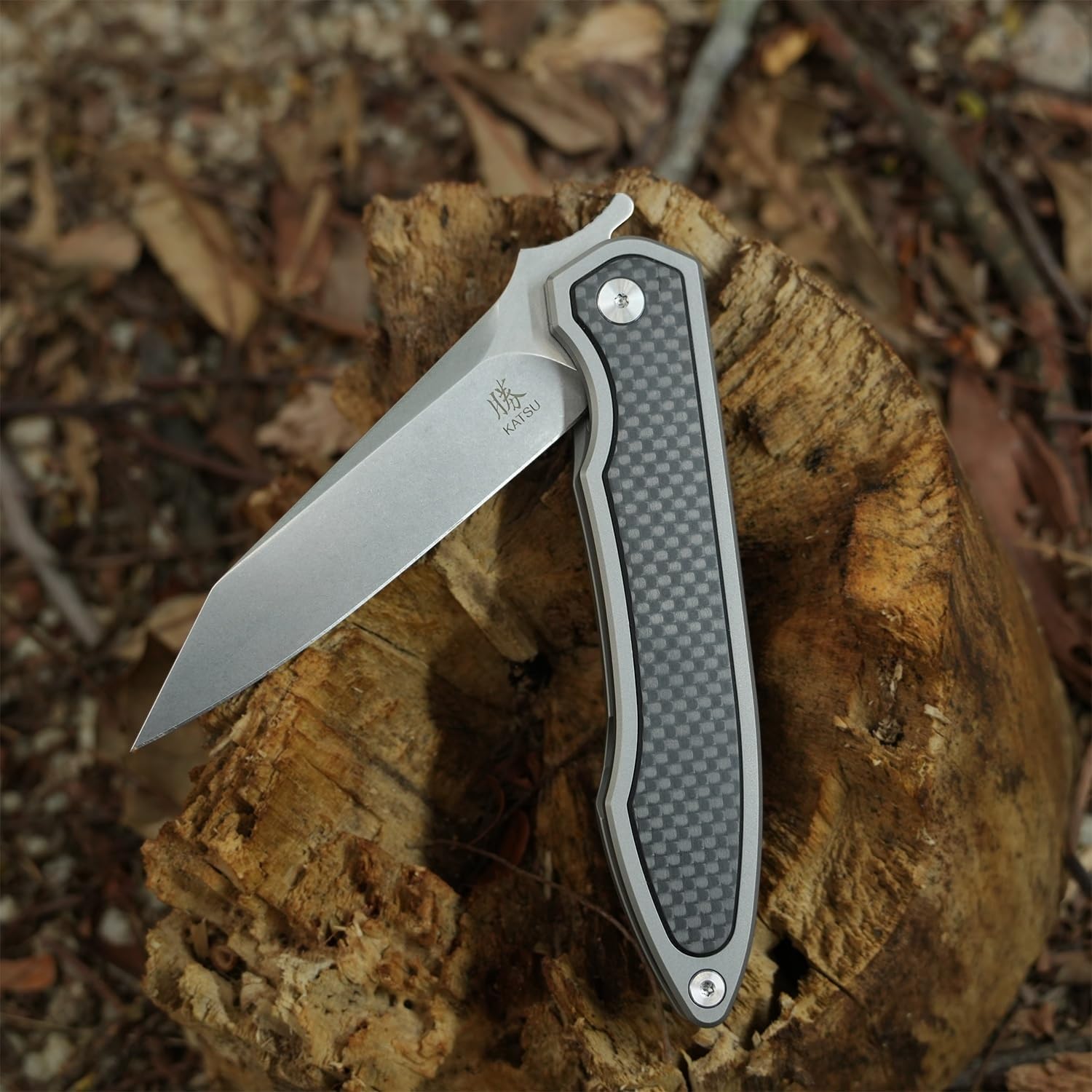 KATSU S35VN Folding Knife with Clip,Carbon Fiber Handle Pocket Knife Cleaver Razor Blade Frame Lock,Japanese Style Clip Point Blade Stonewashed Titanium Knives with Leather Sheath Camping