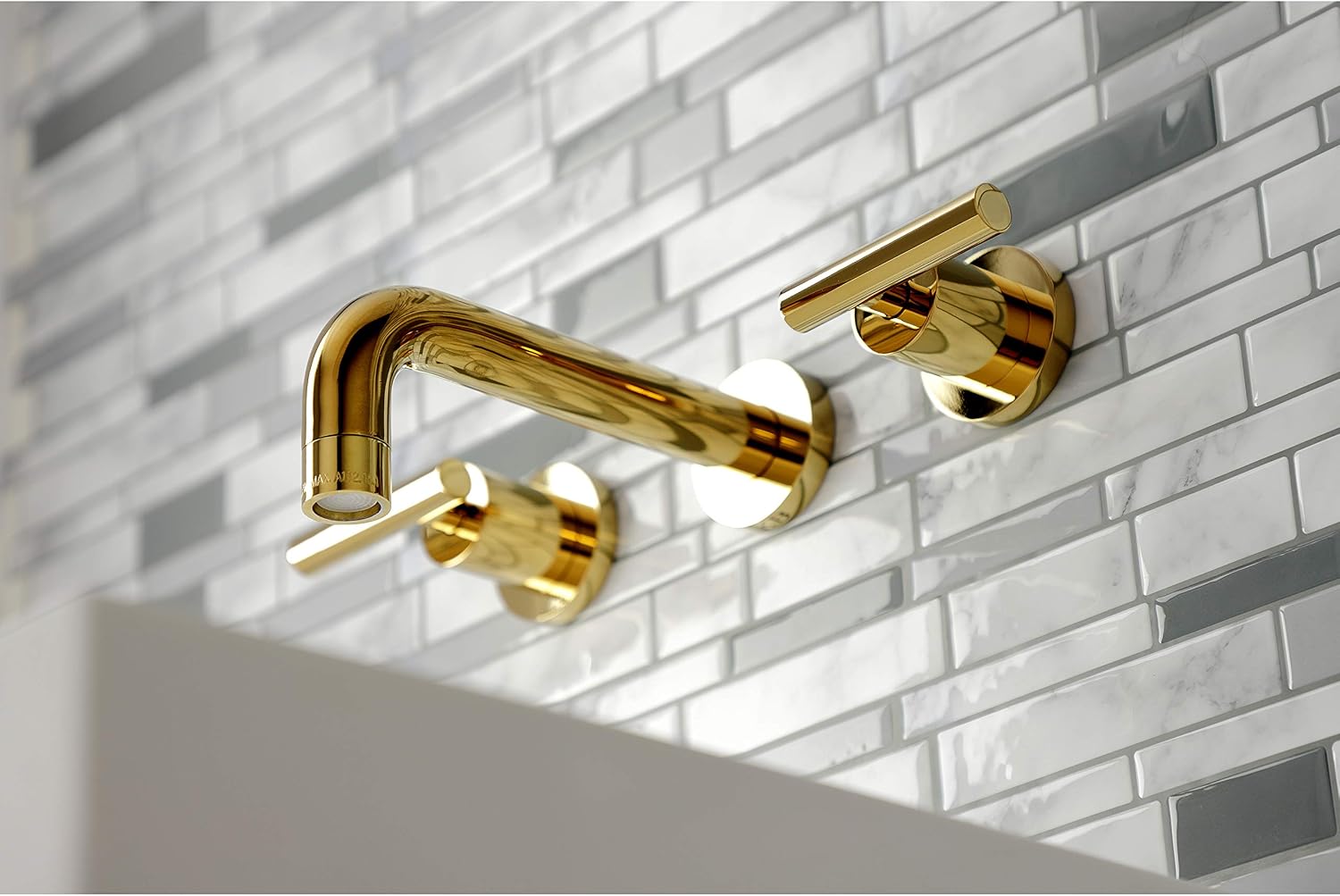 Kingston Brass KS8122CML Manhattan 2-Handle 8 in. Wall Mount Bathroom Faucet, Polished Brass
